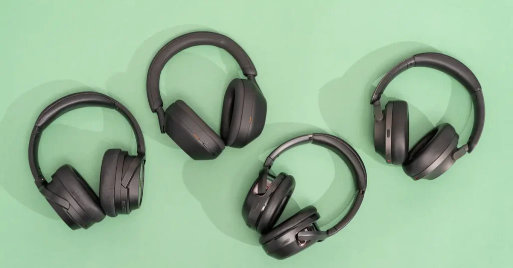 Top 8 Best Bluetooth or Wireless Headphones For 2023